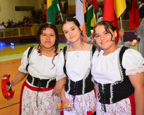 mostra literaria artistico cultural colegio mae da divina providencia (226)